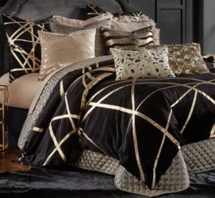 Rica Queen Black And Gold Duvet