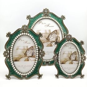 European Retro Metal Green Photo Frame Oval Vintage Fashionable Lightweight High Hardness Home Decoration Ornament Embellishment (Color: Forest Green, size: 7 inches)